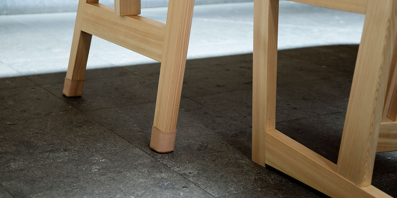 KADOUバタフライテーブル専用の脚カバー